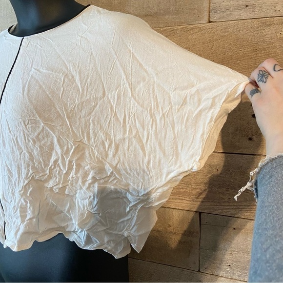💥5/$25 Zara women’s white crop top ‎ in size large - Picture 2 of 6